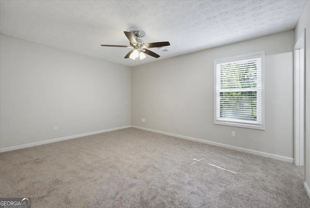 429 Sherwood CIR Stone Mountain, GA 30087