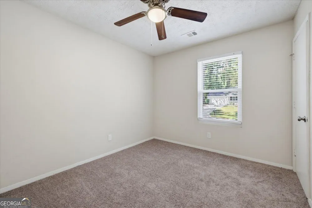 429 Sherwood CIR Stone Mountain, GA 30087