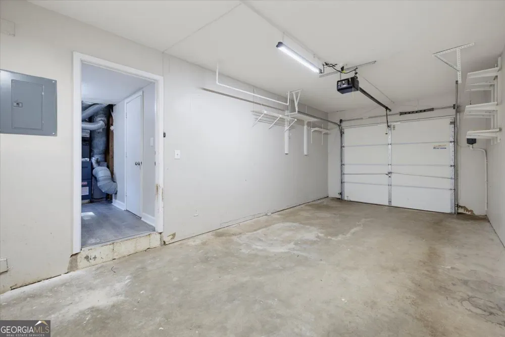 429 Sherwood CIR Stone Mountain, GA 30087