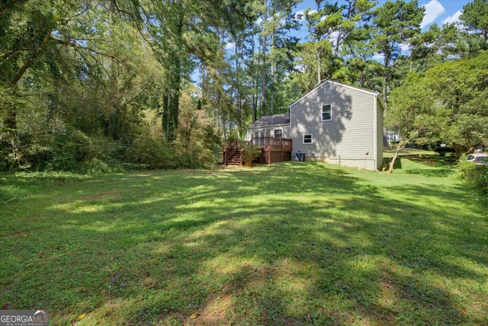 429 Sherwood CIR Stone Mountain, GA 30087