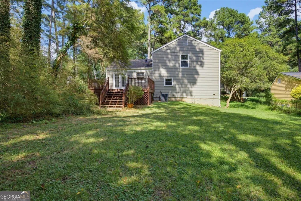 429 Sherwood CIR Stone Mountain, GA 30087