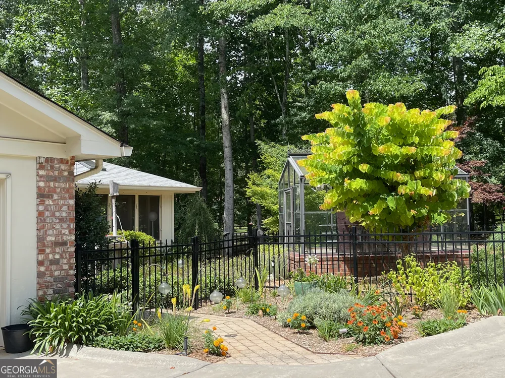 203 Aberdeen DR Peachtree City, GA 30269