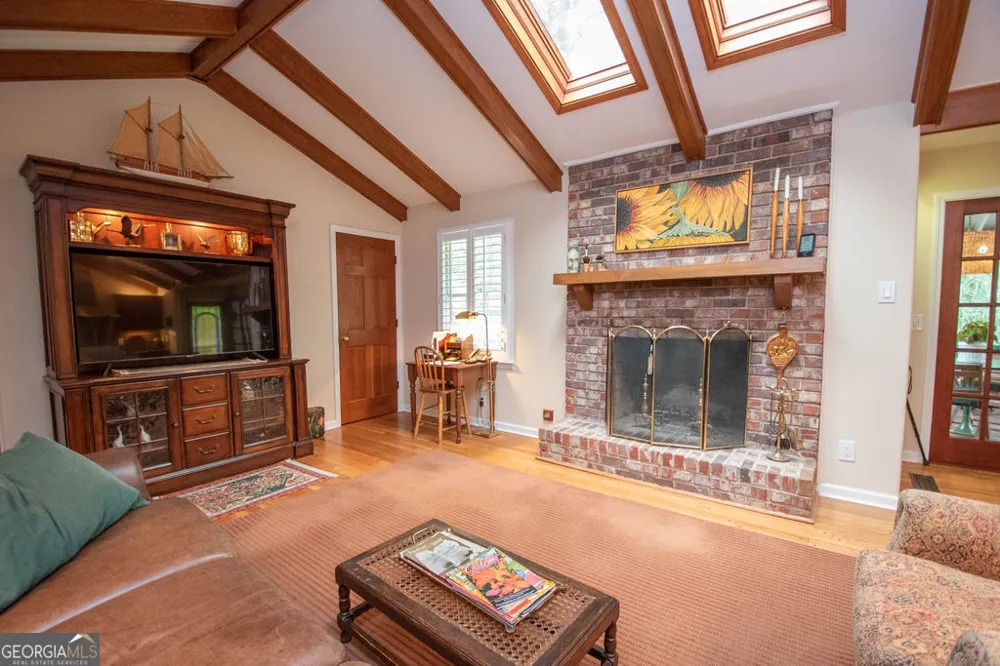 203 Aberdeen DR Peachtree City, GA 30269
