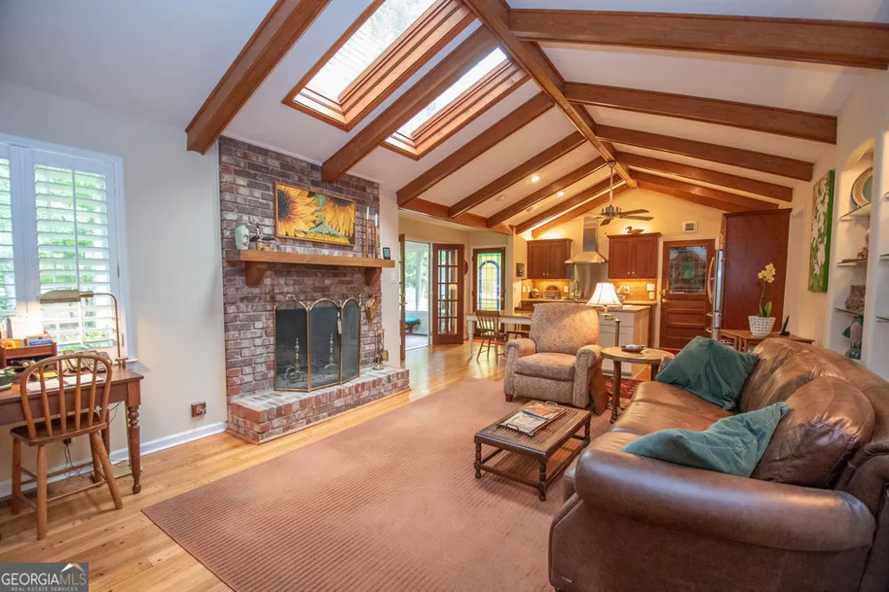 203 Aberdeen DR Peachtree City, GA 30269