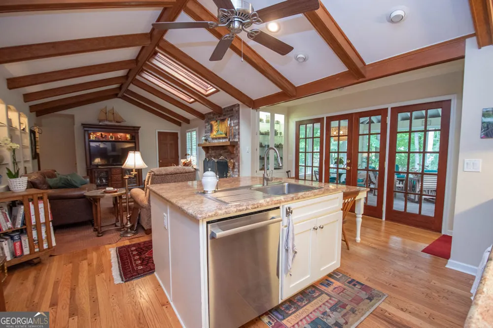203 Aberdeen DR Peachtree City, GA 30269