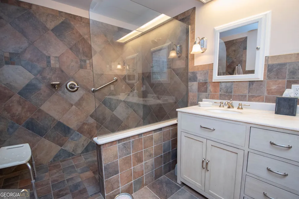 203 Aberdeen DR Peachtree City, GA 30269