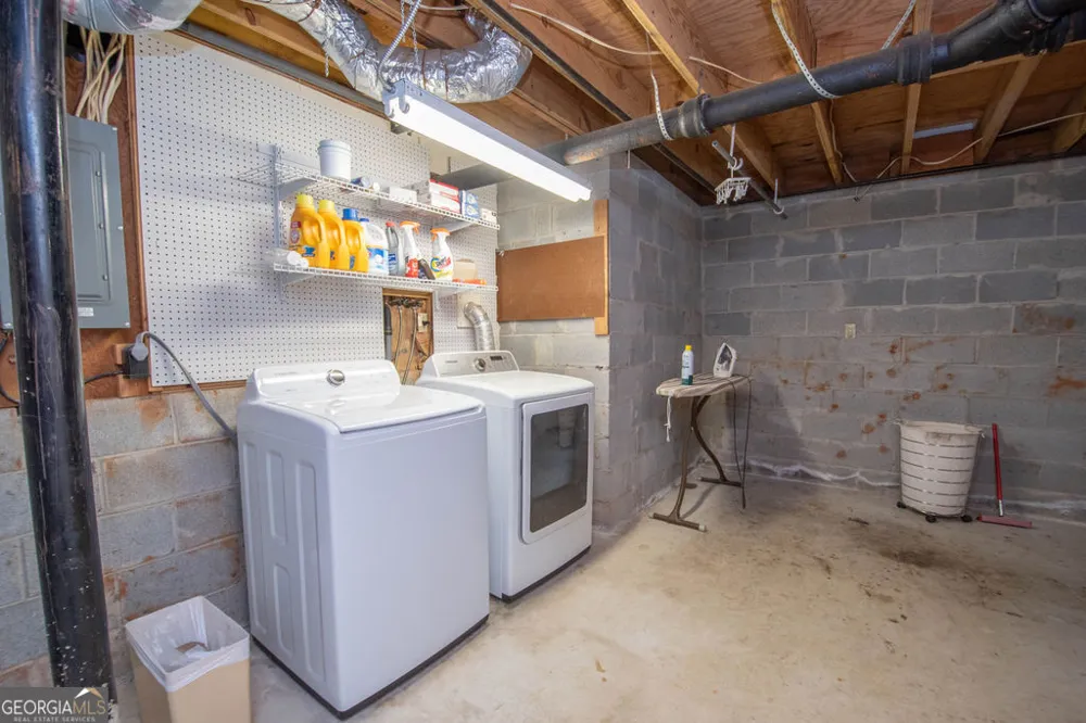 203 Aberdeen DR Peachtree City, GA 30269