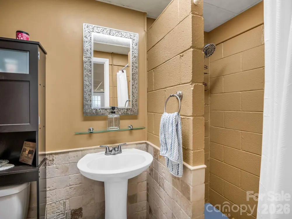 498 Plantation Drive Rutherfordton, NC 28139