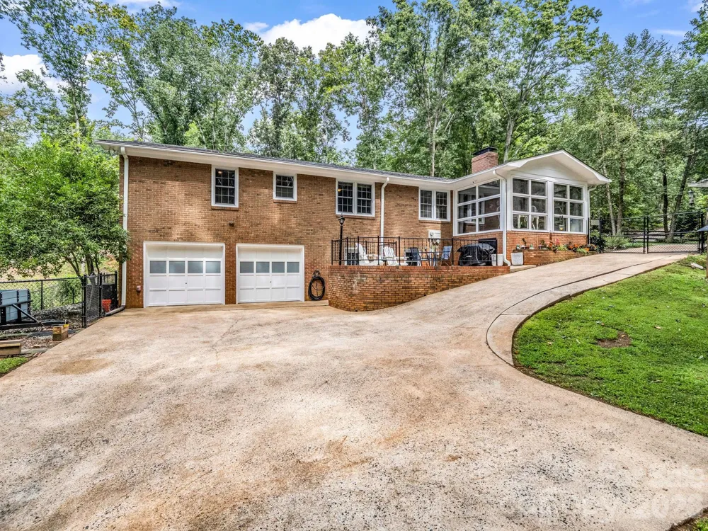 498 Plantation Drive Rutherfordton, NC 28139
