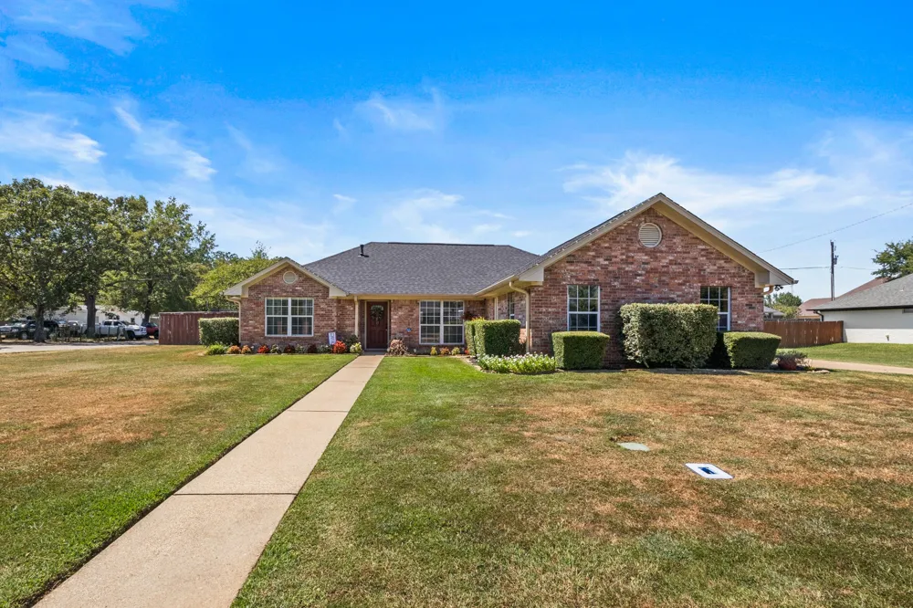 2701 Silver Spring Trail Mt Pleasant, TX 75455
