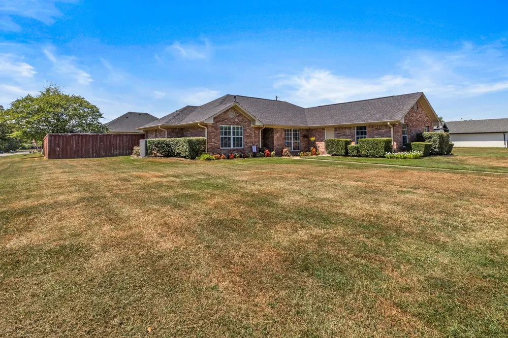 2701 Silver Spring Trail Mt Pleasant, TX 75455