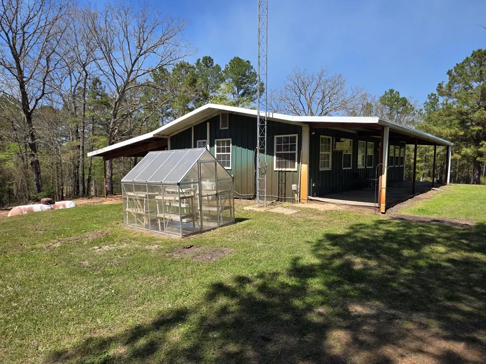 448 County Road 3955 Mineola, TX 75773
