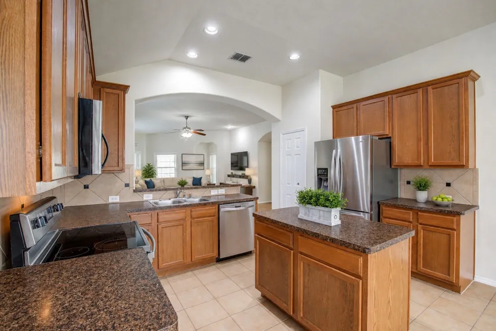 2011 Zavala Forney, TX 75126