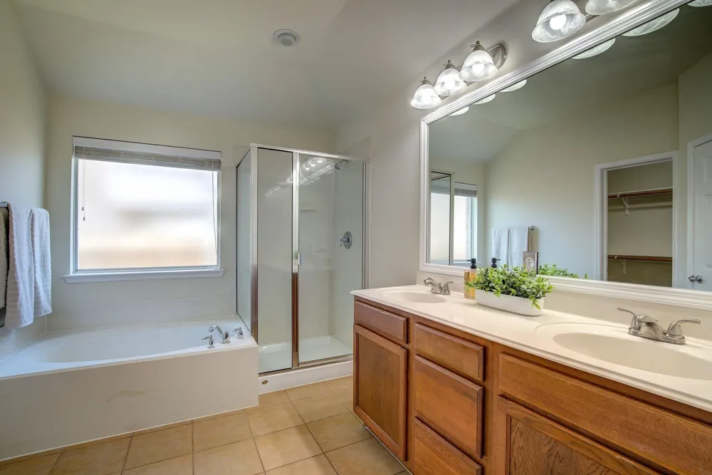 2011 Zavala Forney, TX 75126