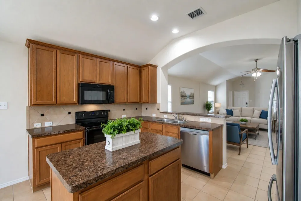 2011 Zavala Forney, TX 75126