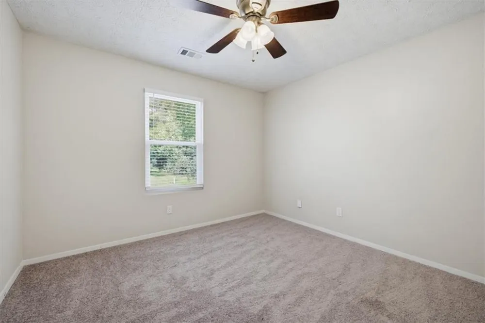429 Sherwood Circle Stone Mountain, GA 30087