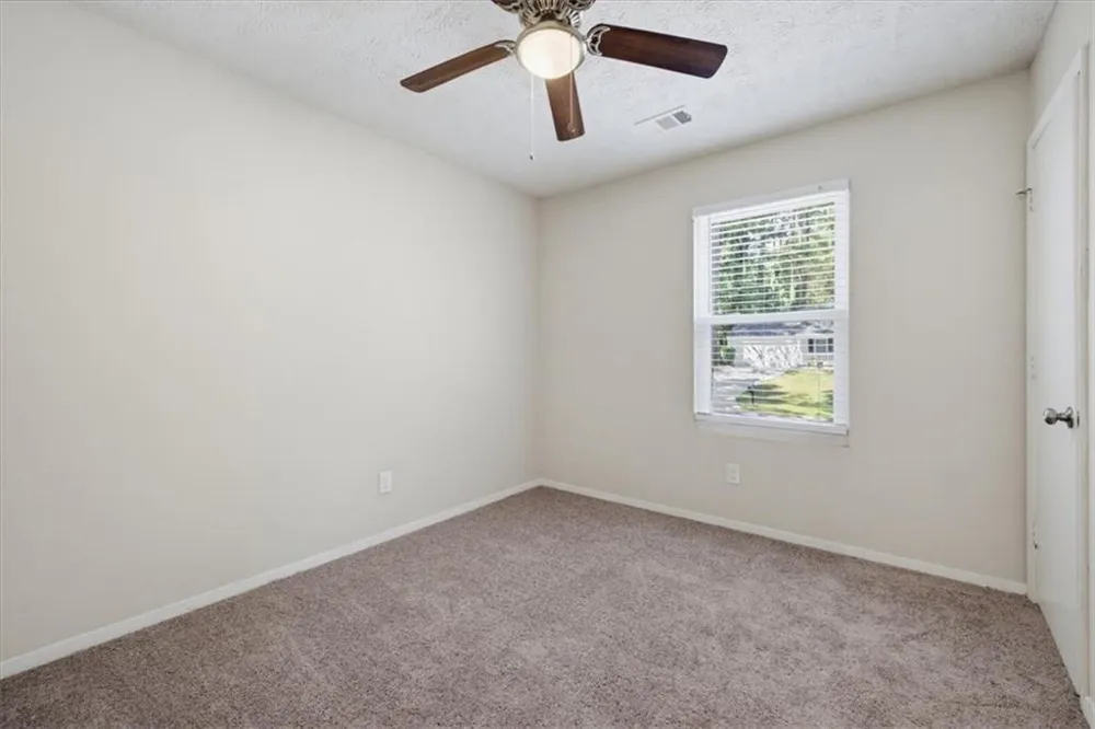 429 Sherwood Circle Stone Mountain, GA 30087