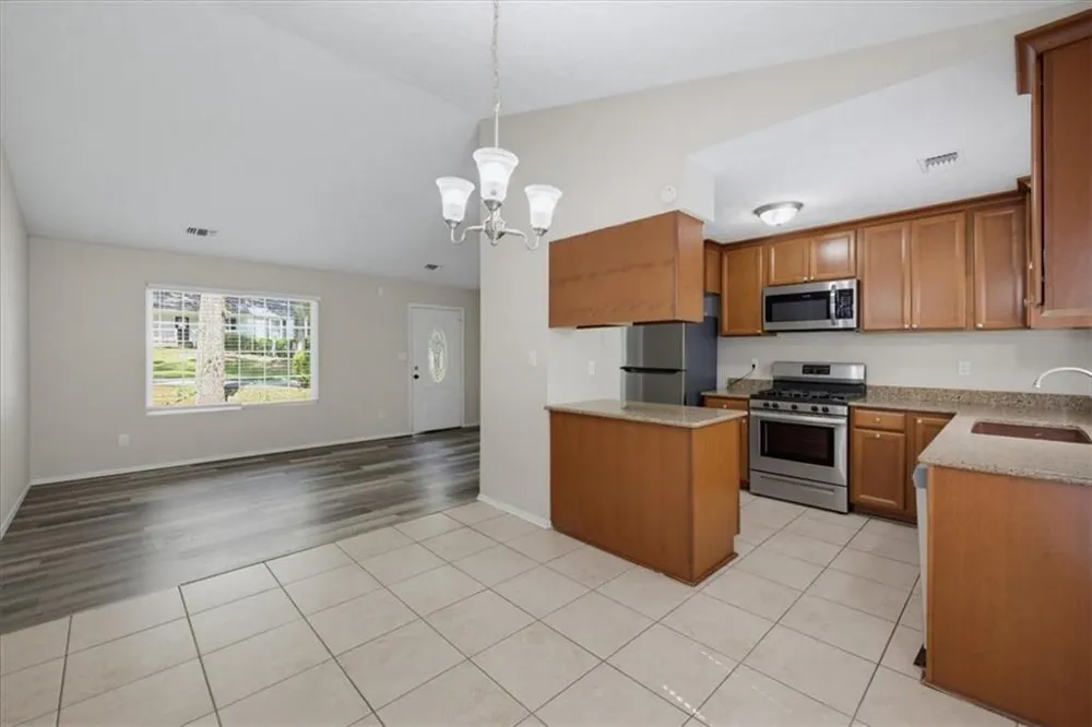 429 Sherwood Circle Stone Mountain, GA 30087