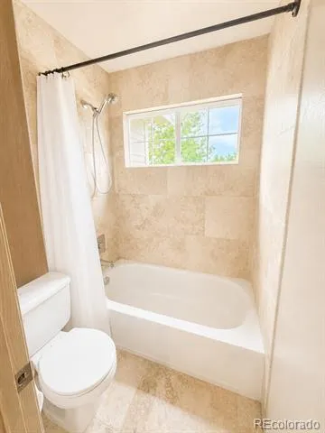 2041 Sandhurst Drive Castle Rock, CO 80104