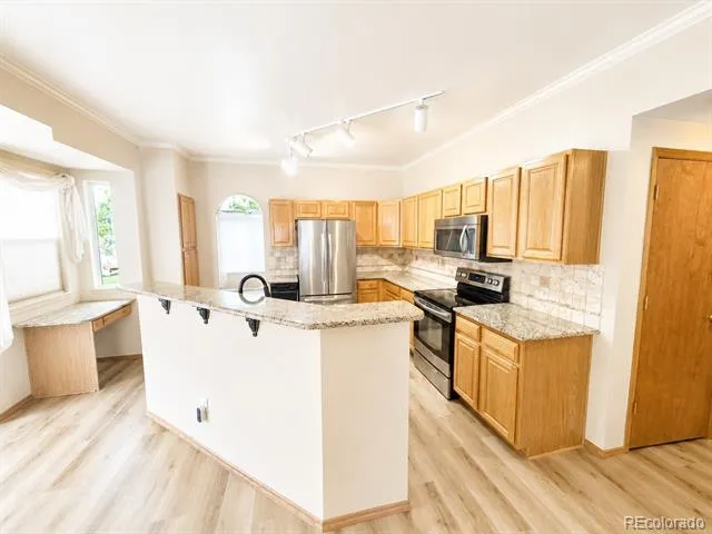 2041 Sandhurst Drive Castle Rock, CO 80104