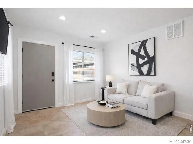 3321 Eliot Street Denver, CO 80211