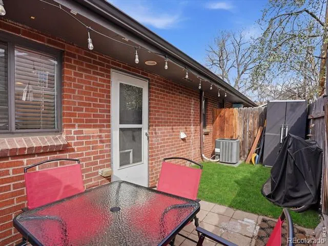 3321 Eliot Street Denver, CO 80211