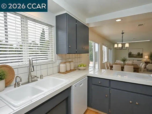 21 Eric Ct Pleasant Hill, CA 94523