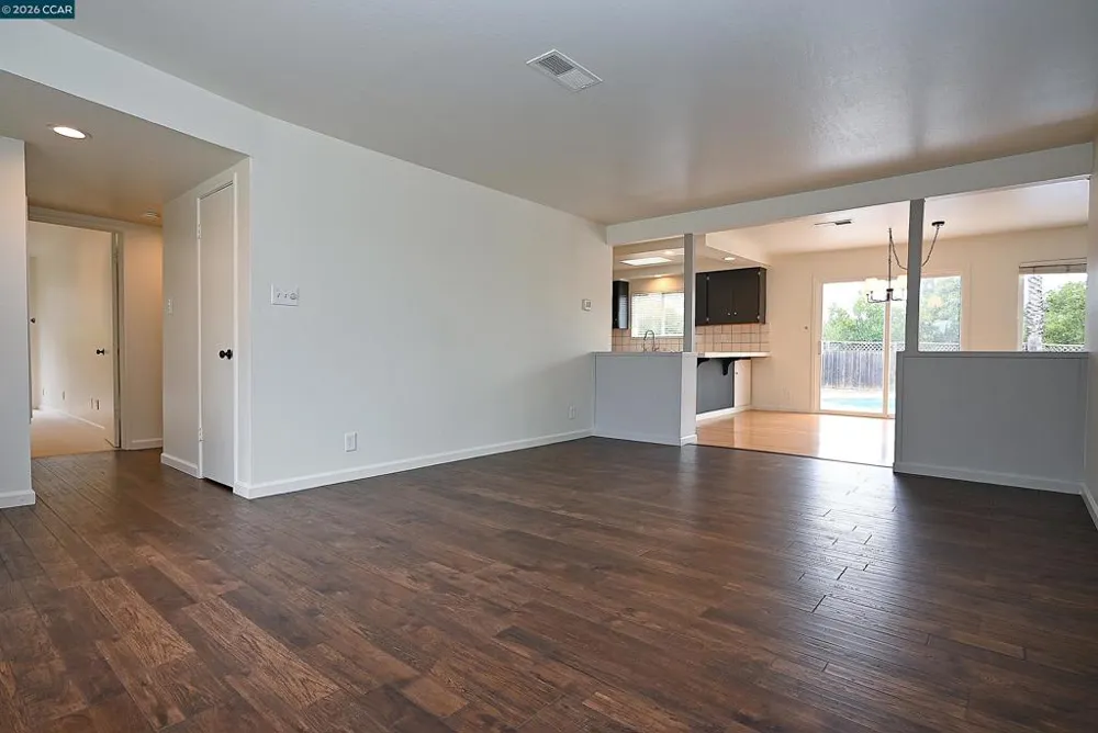 21 Eric Ct Pleasant Hill, CA 94523