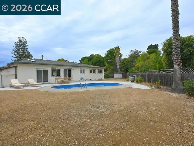 21 Eric Ct Pleasant Hill, CA 94523