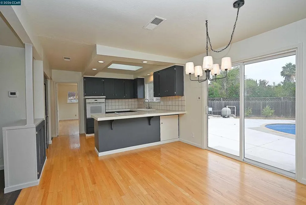21 Eric Ct Pleasant Hill, CA 94523