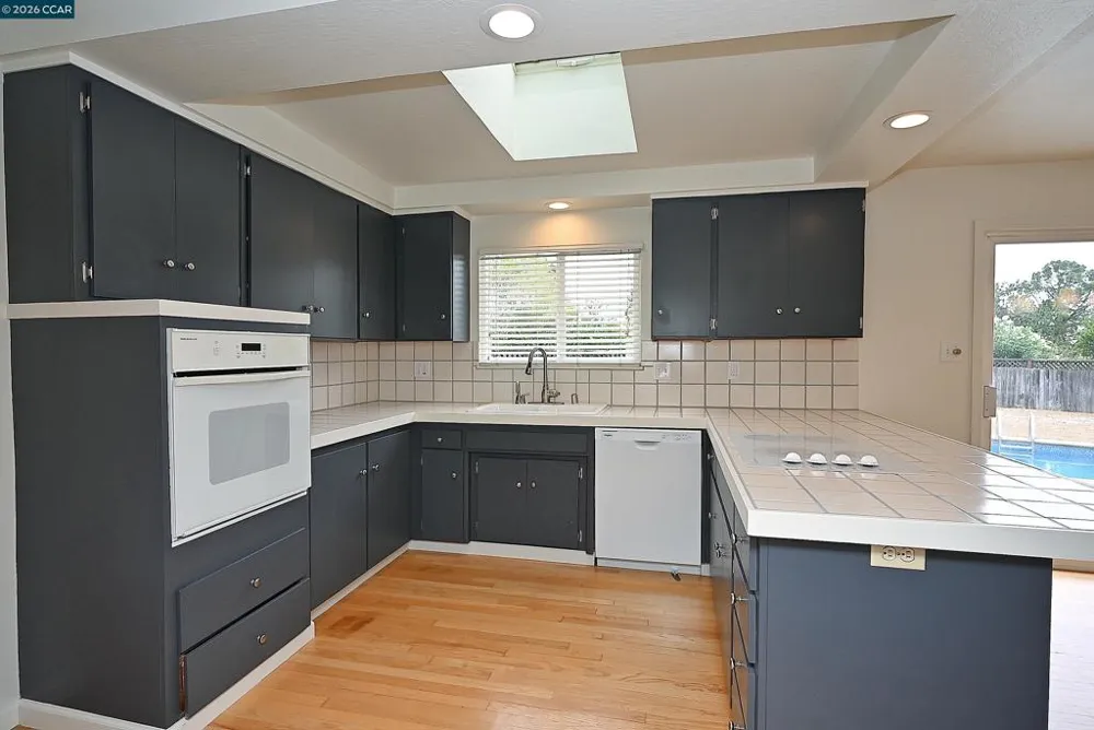 21 Eric Ct Pleasant Hill, CA 94523