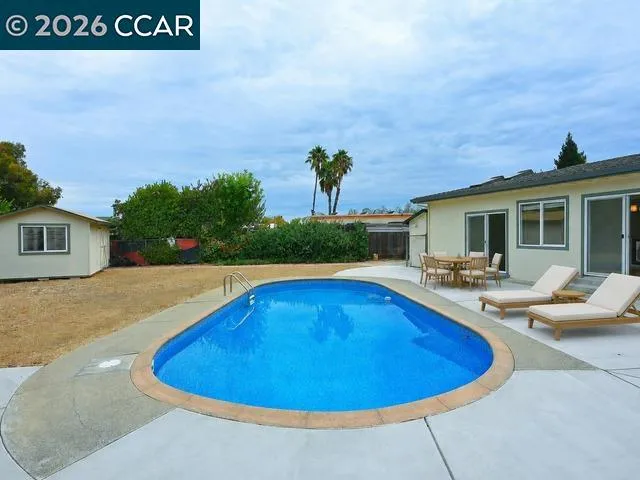 21 Eric Ct Pleasant Hill, CA 94523
