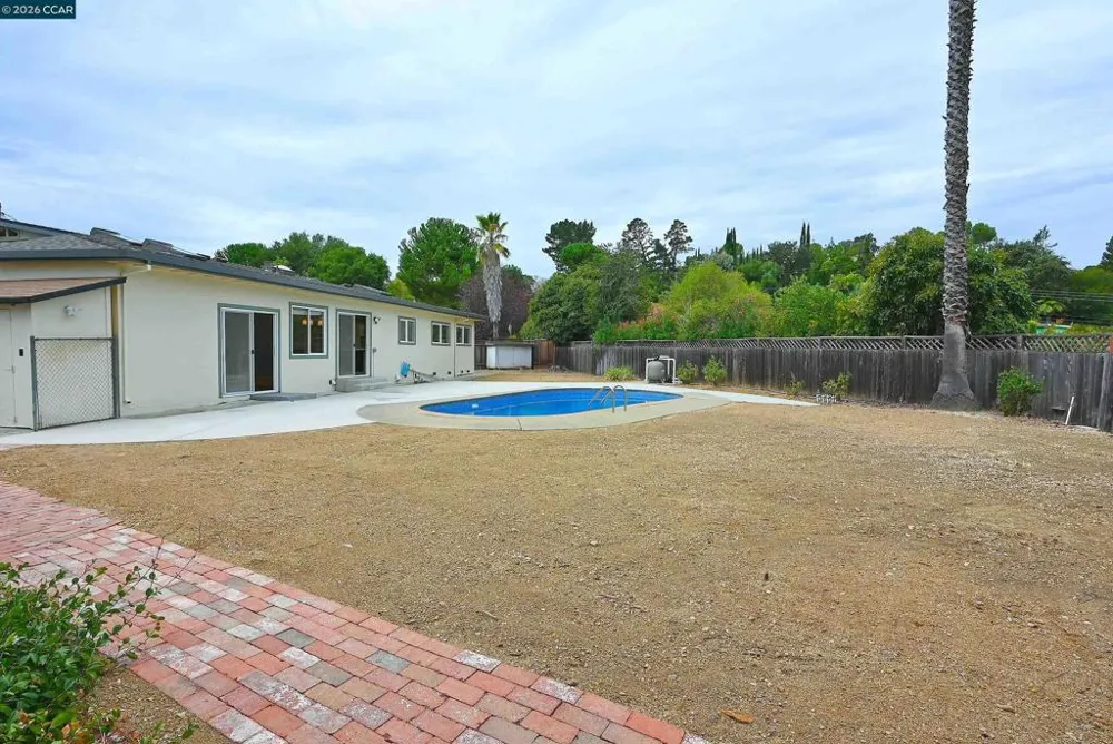 21 Eric Ct Pleasant Hill, CA 94523