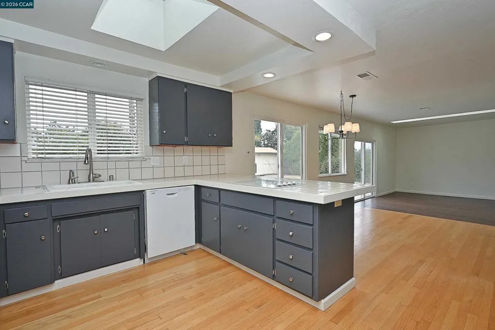 21 Eric Ct Pleasant Hill, CA 94523