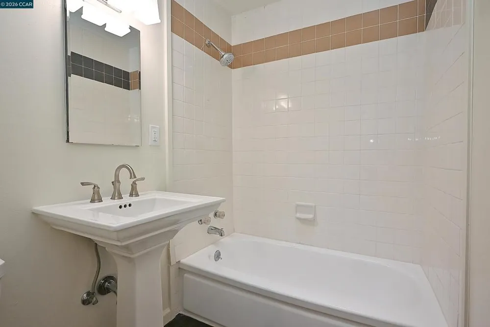 21 Eric Ct Pleasant Hill, CA 94523