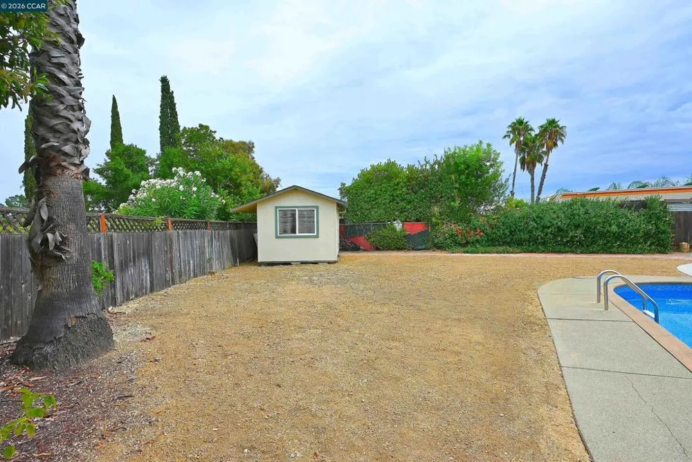 21 Eric Ct Pleasant Hill, CA 94523