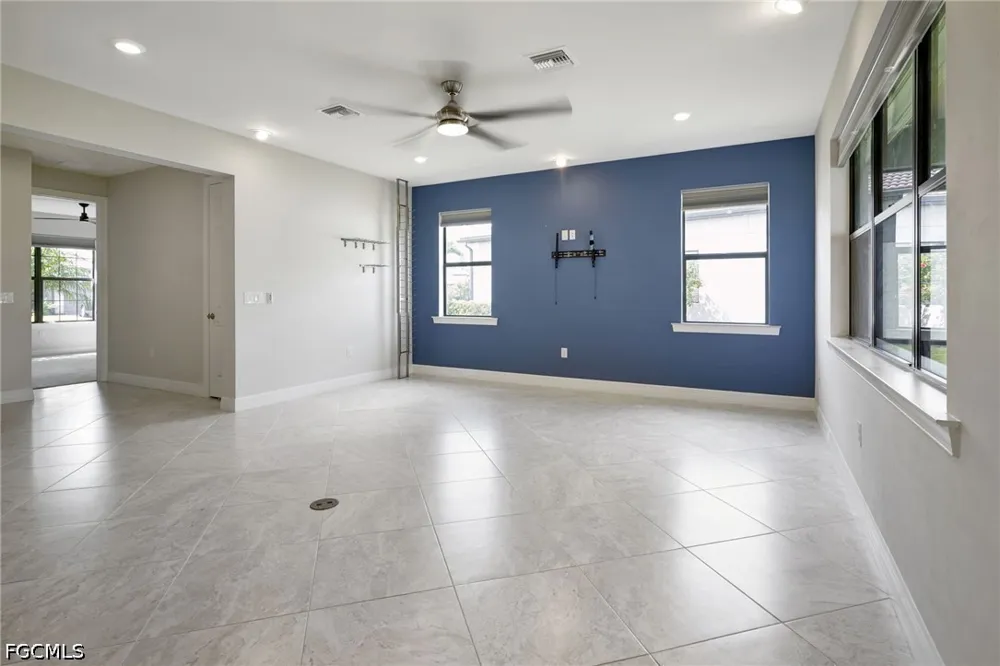 Bowes Circle Fort Myers, FL 33913