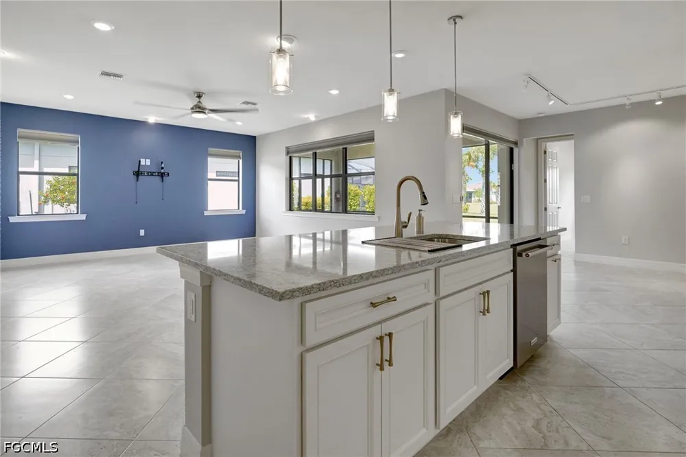 Bowes Circle Fort Myers, FL 33913