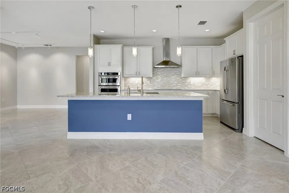 Bowes Circle Fort Myers, FL 33913