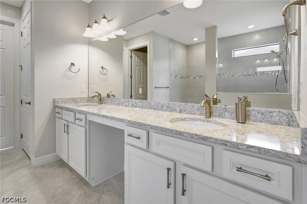 Bowes Circle Fort Myers, FL 33913