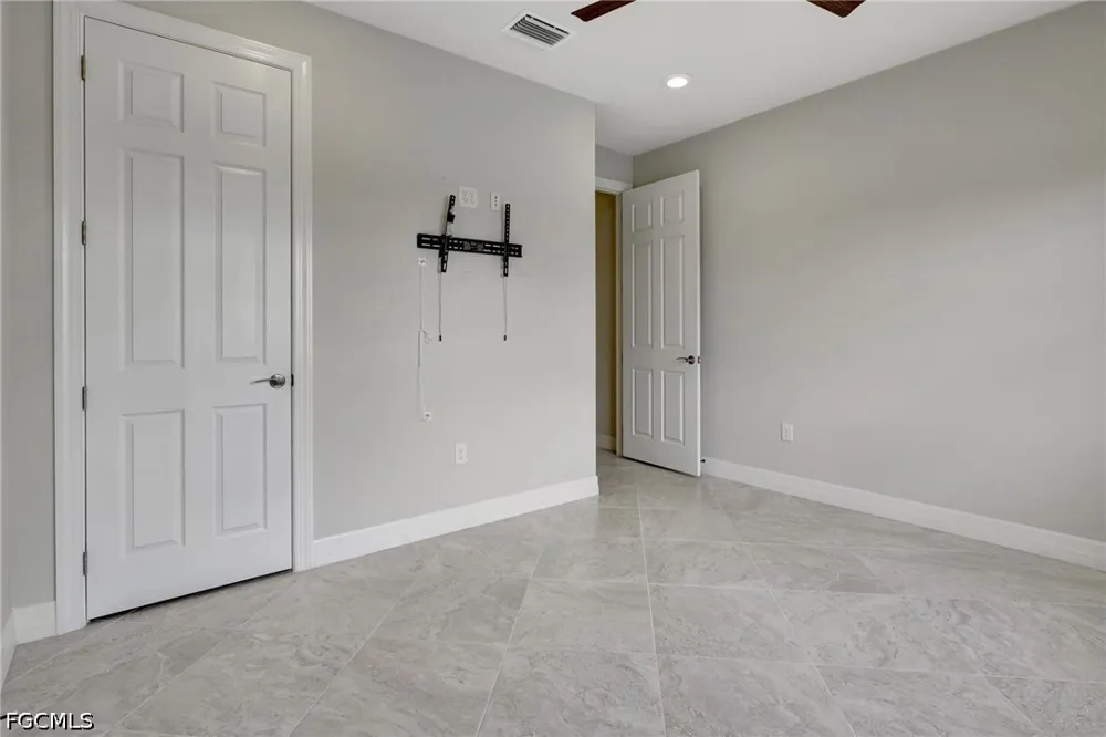 Bowes Circle Fort Myers, FL 33913