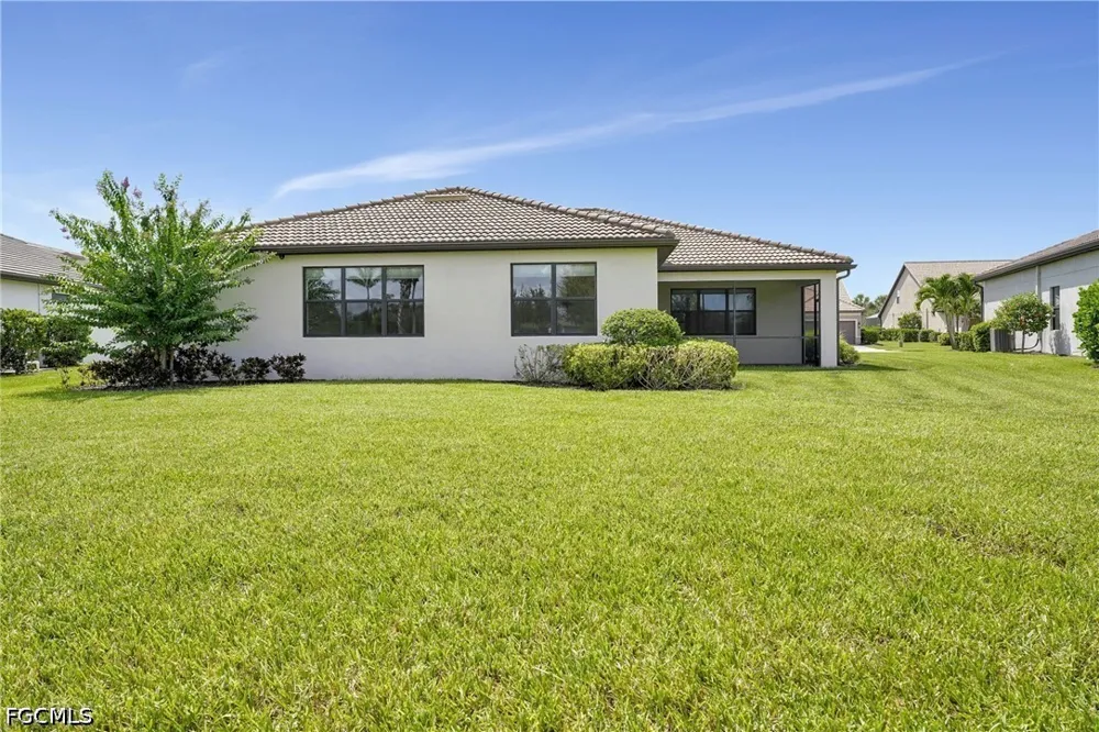 Bowes Circle Fort Myers, FL 33913