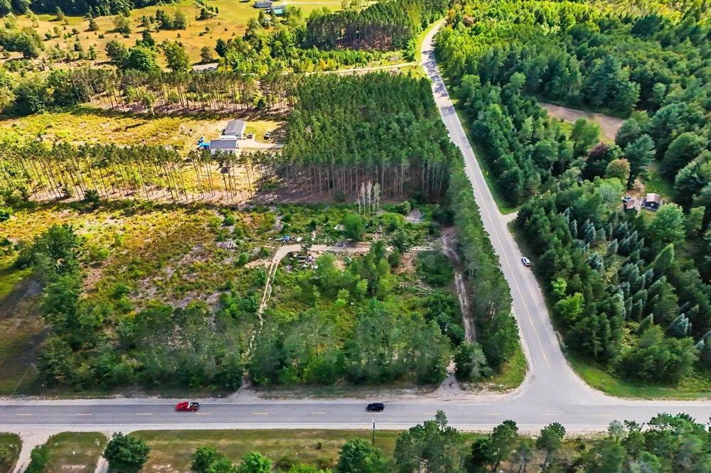 17711 Lindy Road Thompsonville, MI 49683