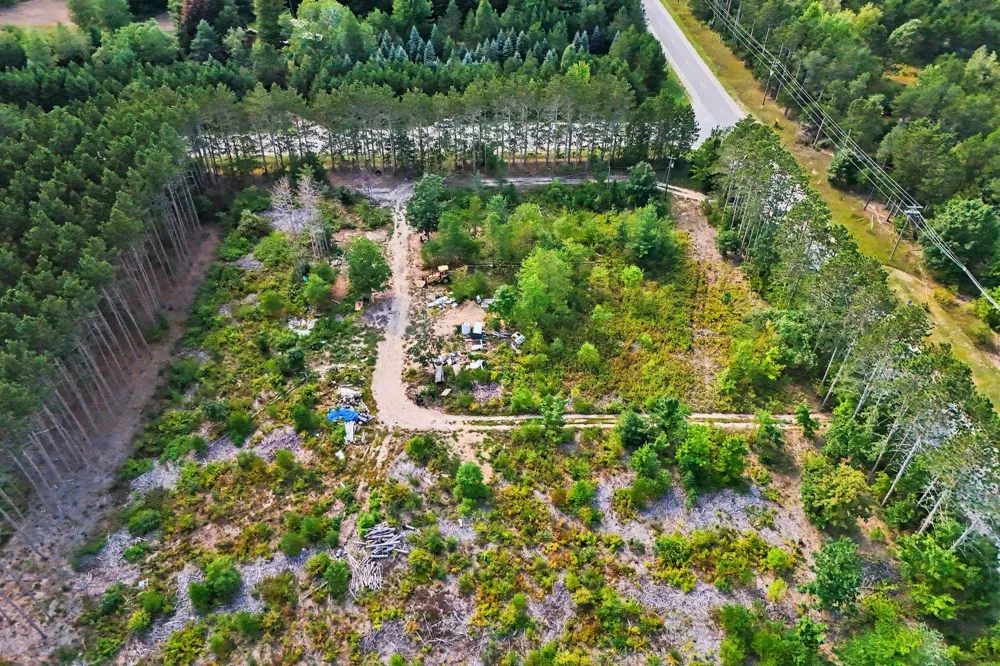 17711 Lindy Road Thompsonville, MI 49683