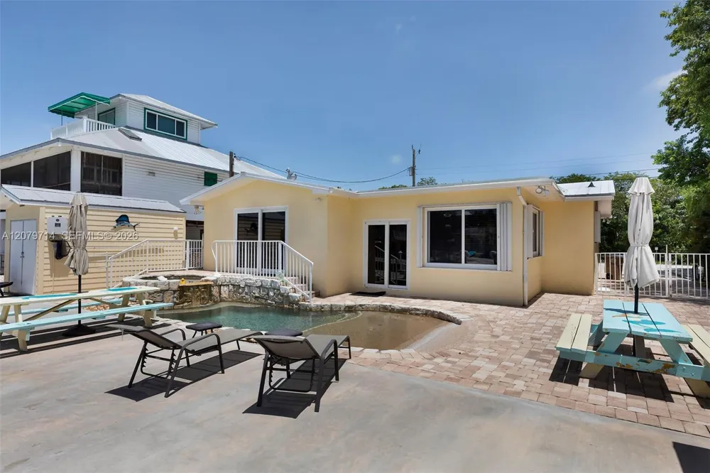 1791 Grouper Dr Marathon, FL 33050