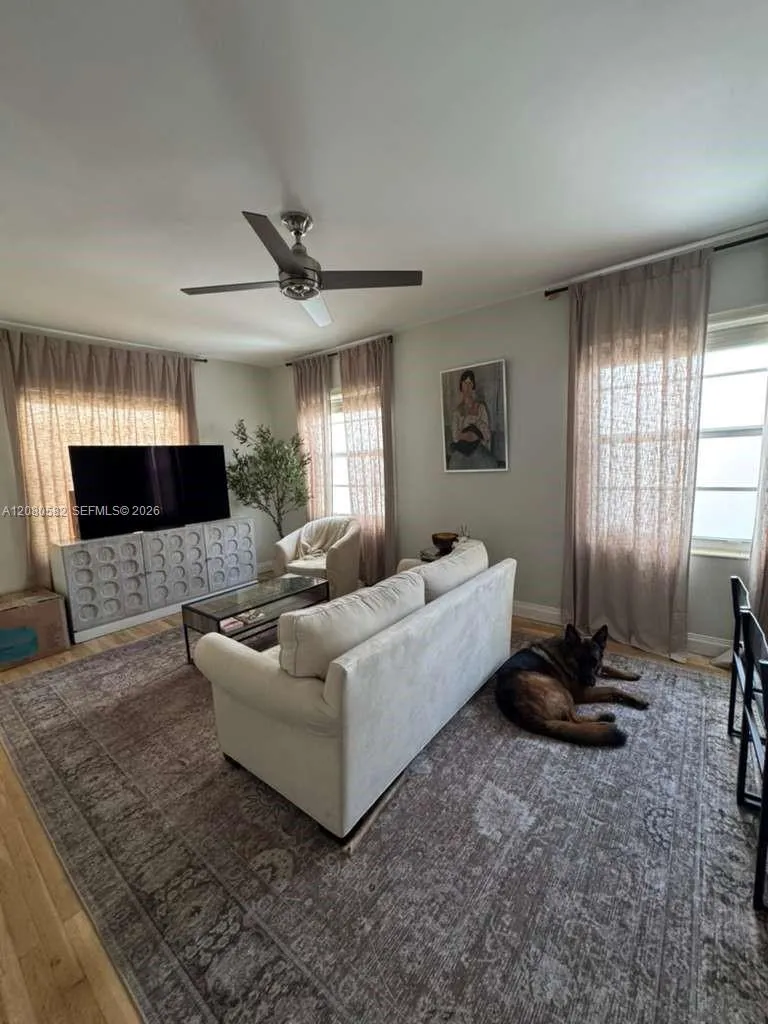 1755 Washington Ave #2D Miami Beach, FL 33139