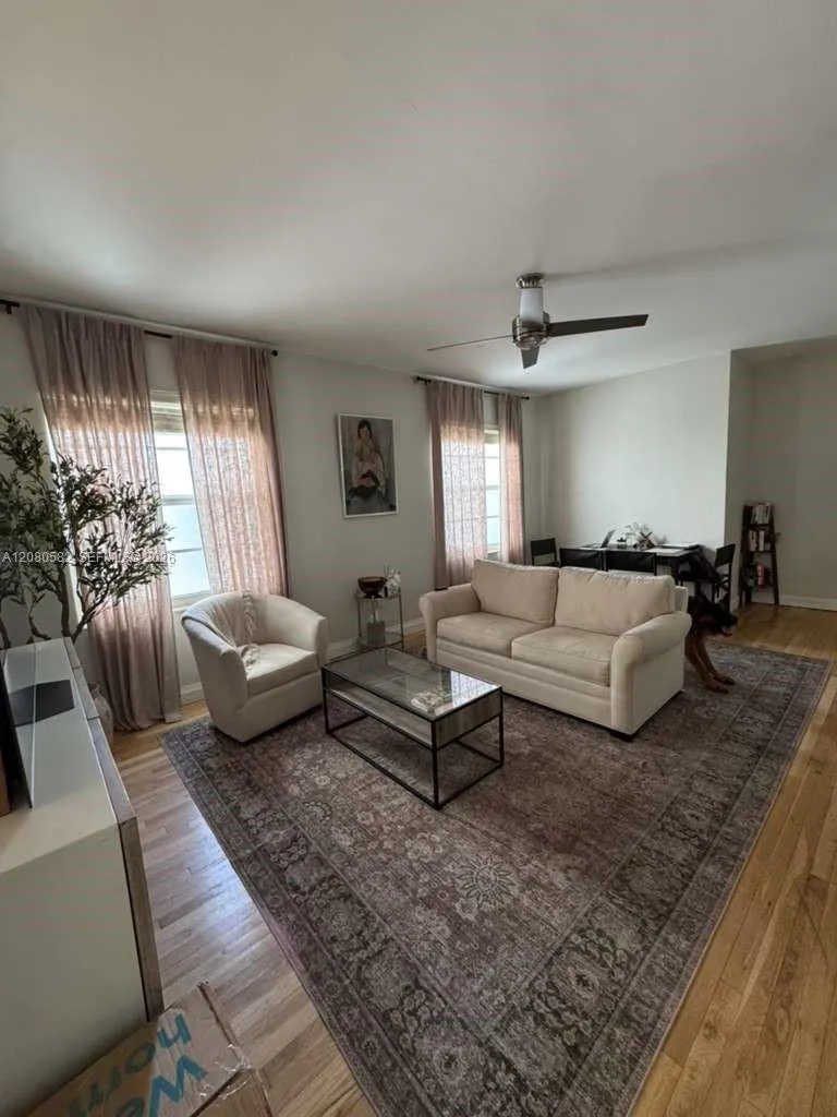 1755 Washington Ave #2D Miami Beach, FL 33139