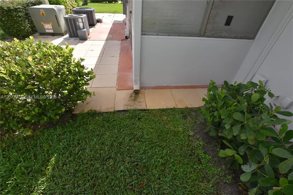 2971 Crosley Dr W #F West Palm Beach, FL 33415