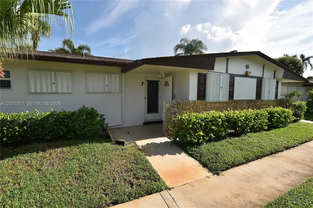 2971 Crosley Dr W #F West Palm Beach, FL 33415