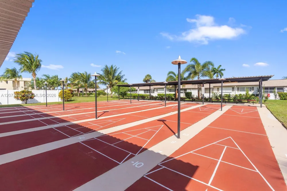 2971 Crosley Dr W #F West Palm Beach, FL 33415